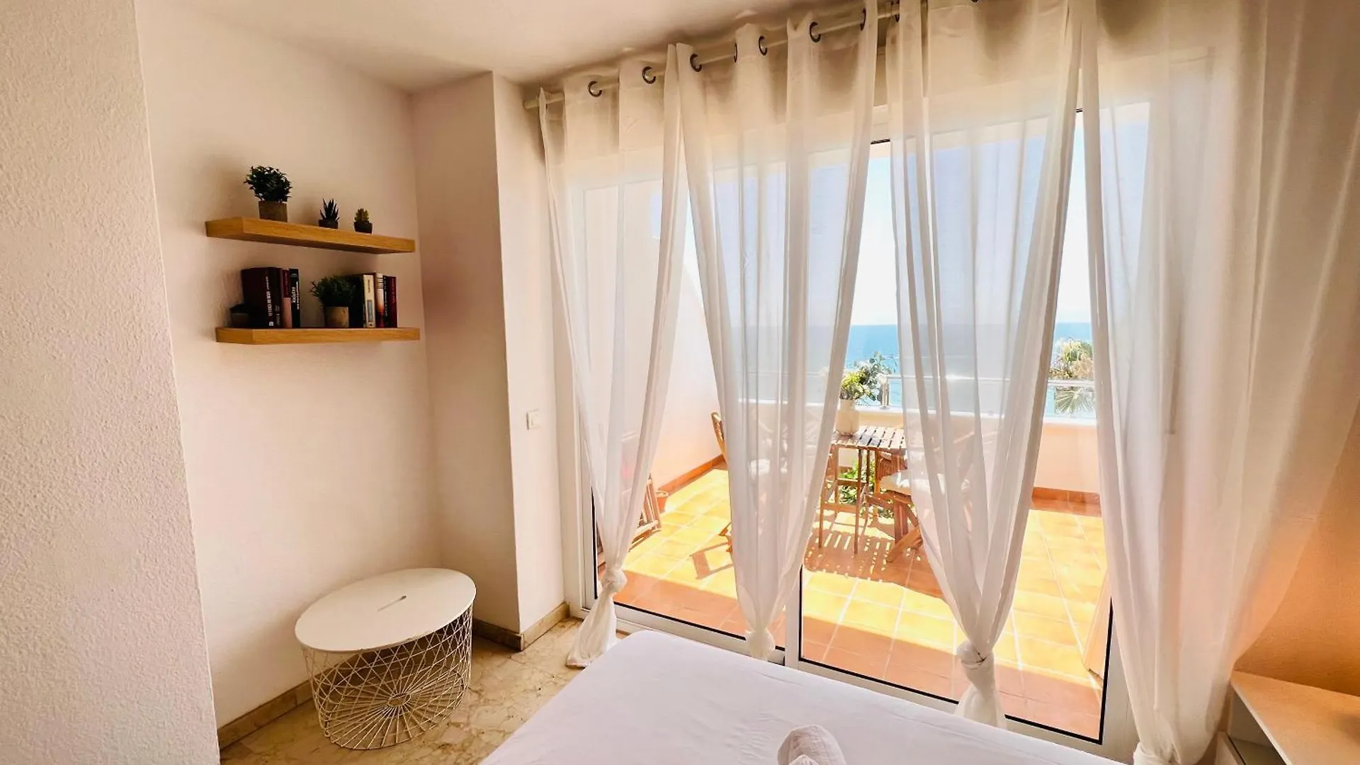 La Roca Torremolinos Frente Al Mar Apartment